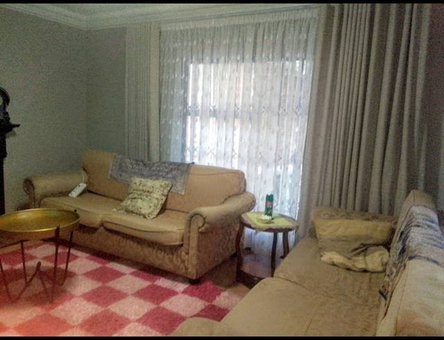 4 BEDROOM FREEHOLD FOR SALE IN KAGISO